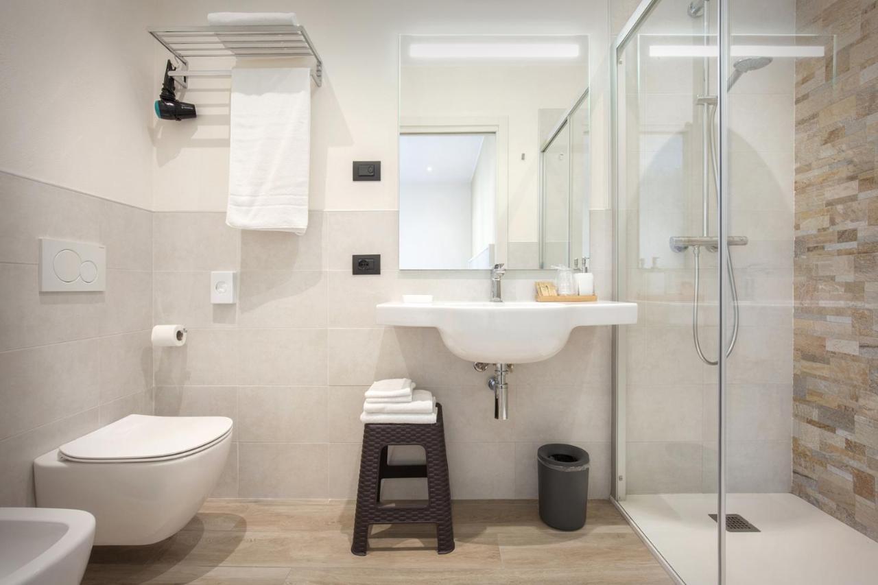 Le Betulle Hotel Colà Eksteriør billede