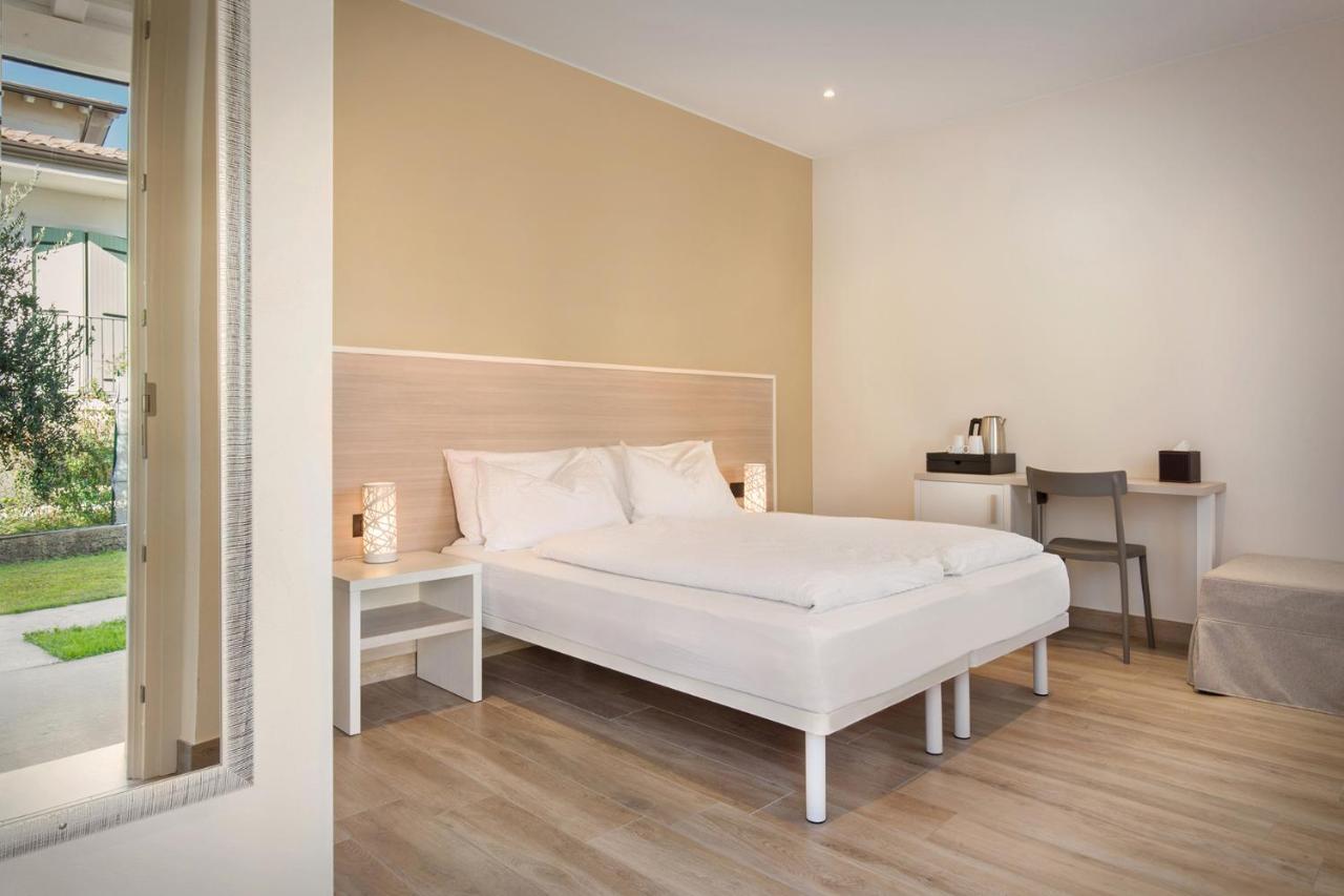 Le Betulle Hotel Colà Eksteriør billede